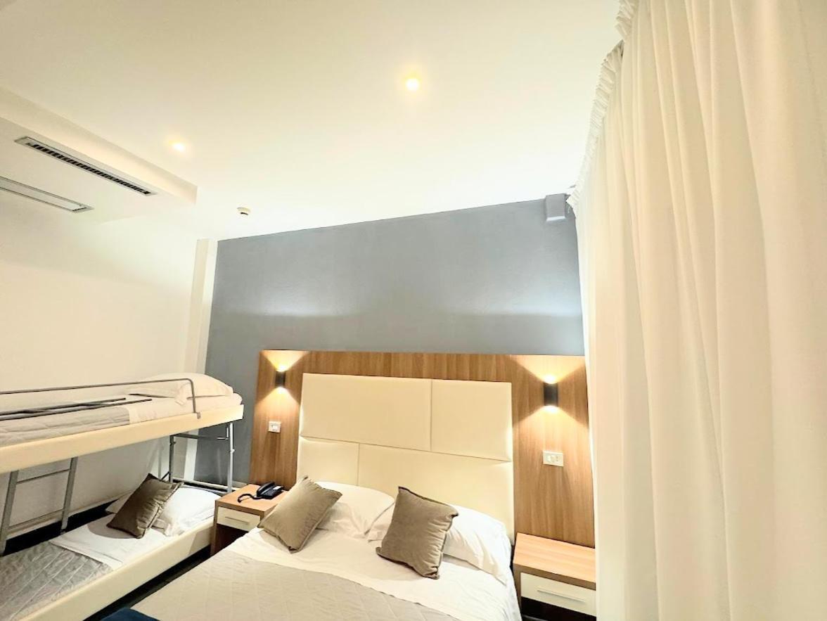 Aura Living Hotel Rimini Eksteriør billede