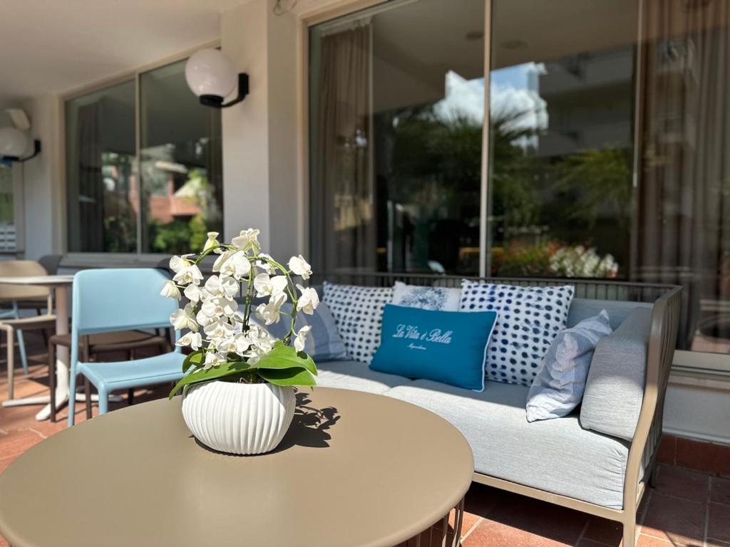 Aura Living Hotel Rimini Eksteriør billede