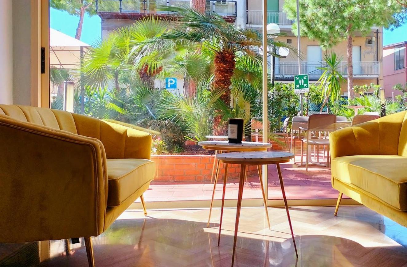 Aura Living Hotel Rimini Eksteriør billede